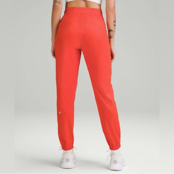 Lululemon adapted state high-rise jogger *Air flow solar orange  sz 4 NWOT. - Picture 3 of 16
